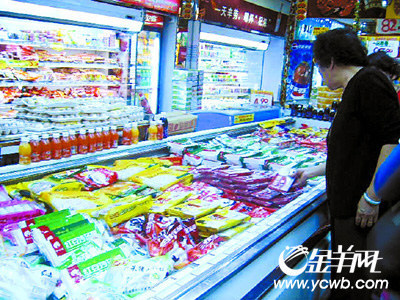 速冻食品“穿衣”卖对超市影响不大_新闻中心_新浪网
